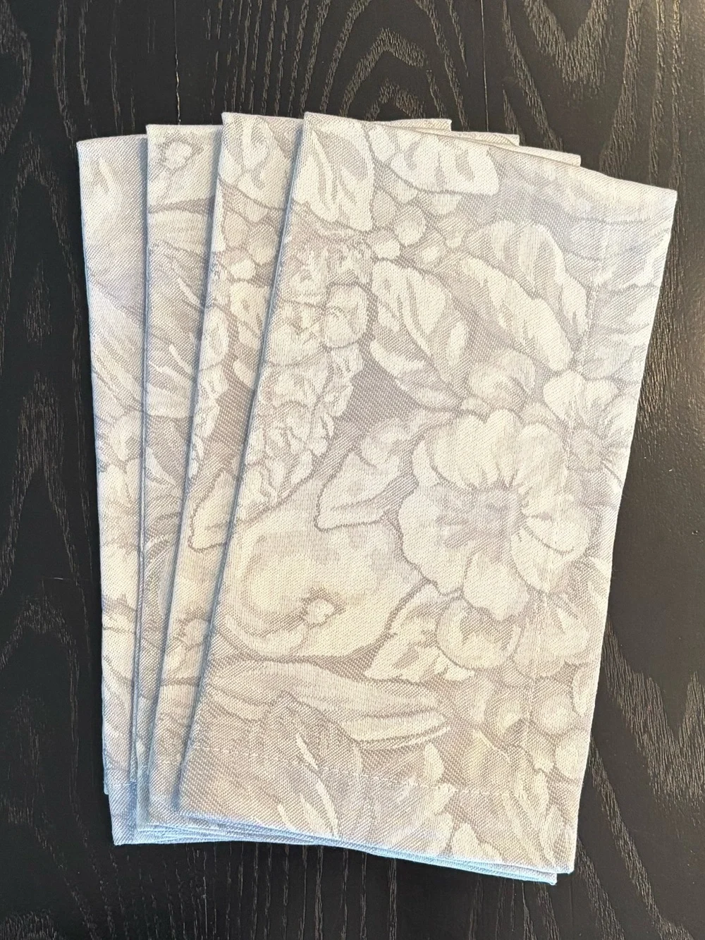 Williams Sonoma Frutta Jacquard Grey NWOT limited edition.   Set of 4